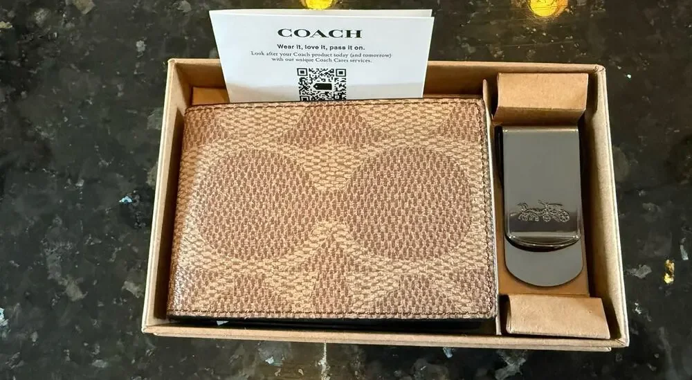 Coach Compact Billfold Wallet In Blocked Signature Canvas money clip gift set